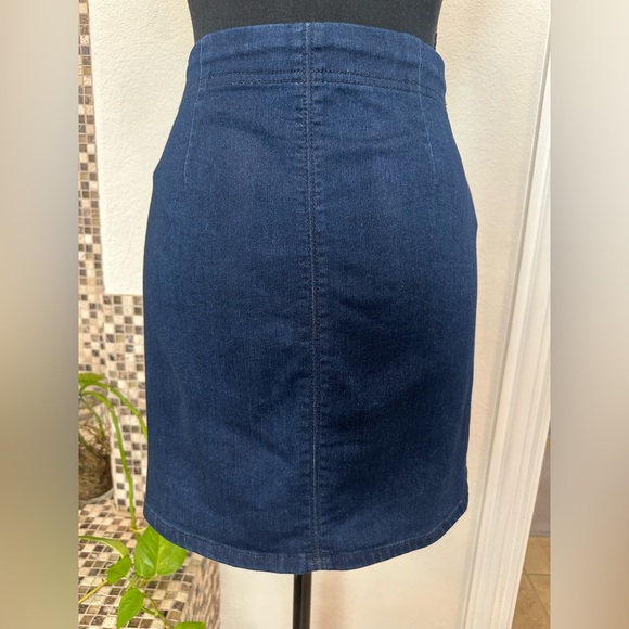 Free People Mini Skirt, Size Medium - Picture 2 of 6